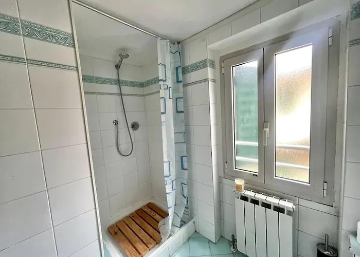 Apartment Piazza Benco Locazione Turistica Triest