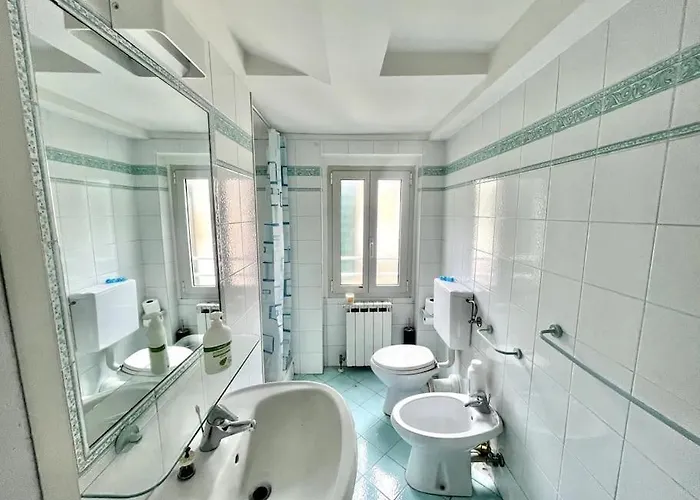 Piazza Benco Locazione Turistica